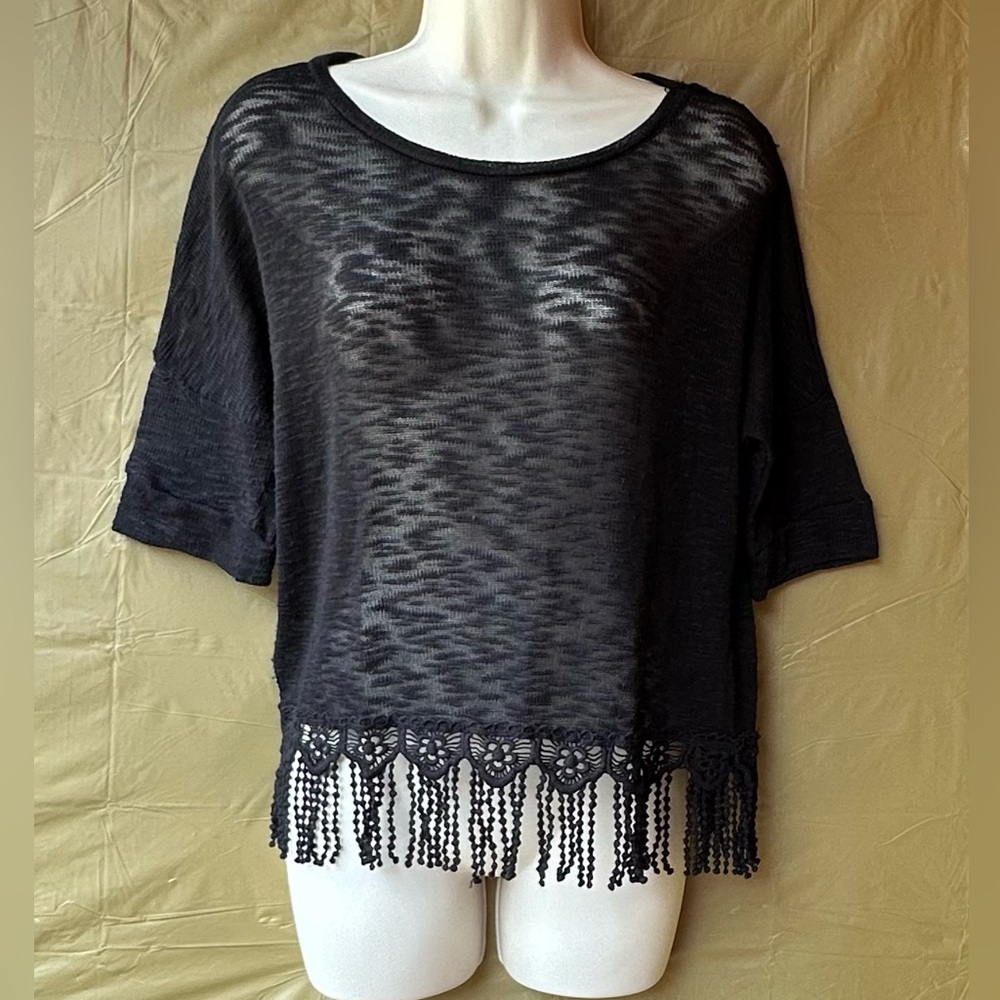 3/$15 SUGAR HIGH fringe short sleeve top size L